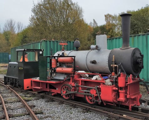 image:- O&K 7529 being shunted by AD34, outside the Running Shed